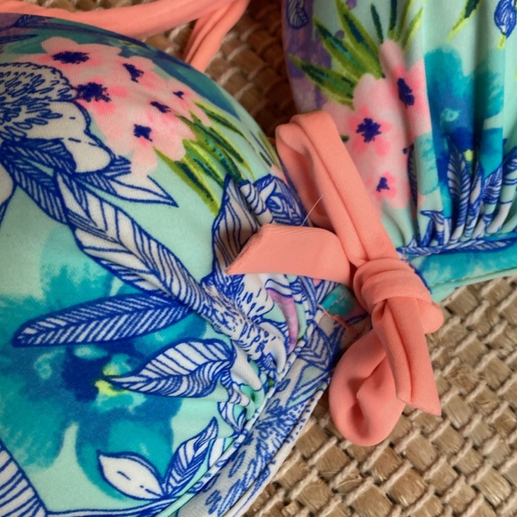 Victoria’s Secret size small extra padding push-up bikini swim suit top - Picture 4 of 9